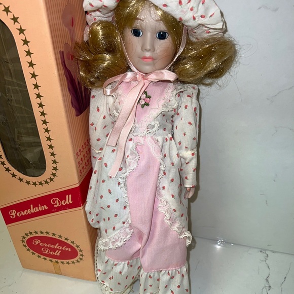 Vintage porcelain doll 16”  In Original Box - Picture 4 of 8